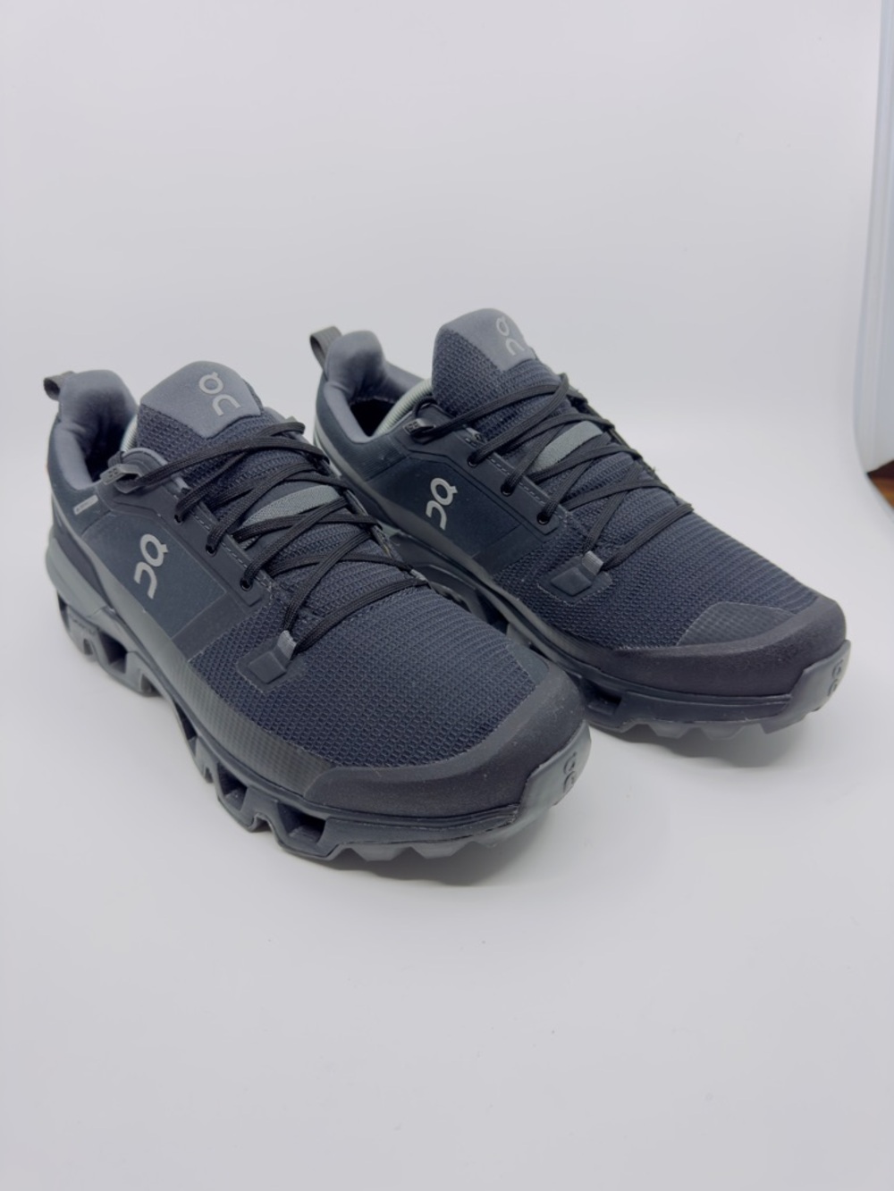 On Running Cloudwander Waterproof Hiking Shoe Color Black SZ 11